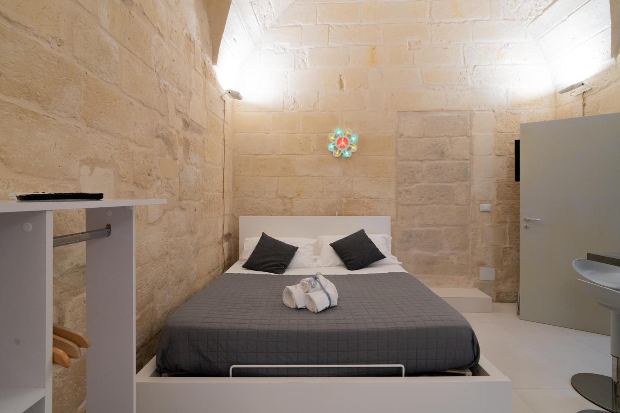 Essential Suite By Dimora Barocca Lecce Exteriér fotografie