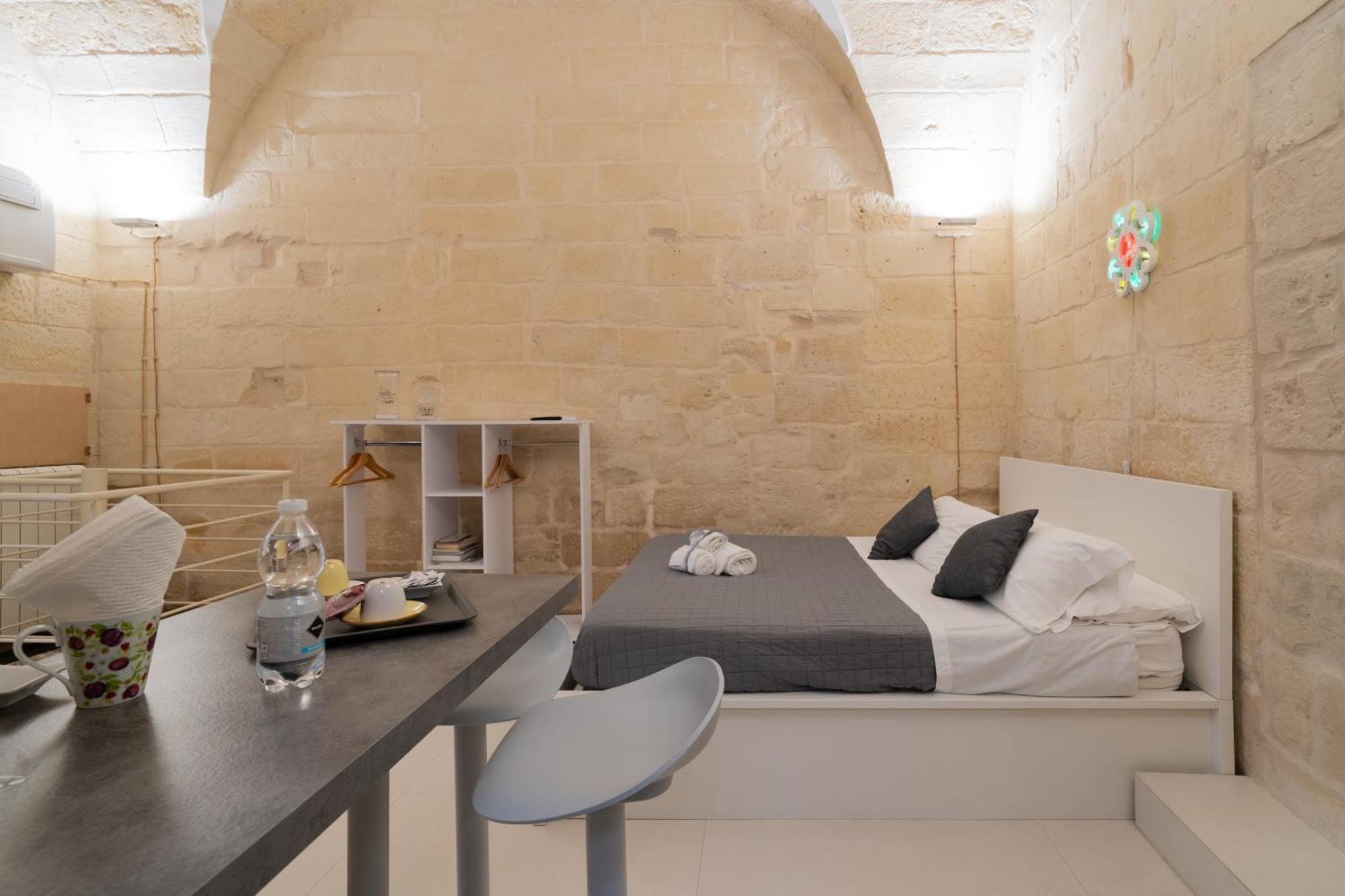 Essential Suite By Dimora Barocca Lecce Exteriér fotografie